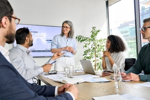 Top Down e Bottom Up: diferenças e como aplicar na empresa