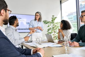 Top Down e Bottom Up: diferenças e como aplicar na empresa